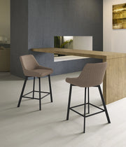 Sgabello da cucina Fox con seduta imbottita in tessuto beige e struttura in metallo nero, design moderno ed elegante - Fox