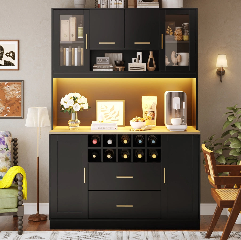 Credenza nera 120x36,3x180 cm con LED, prese USB e sei ante