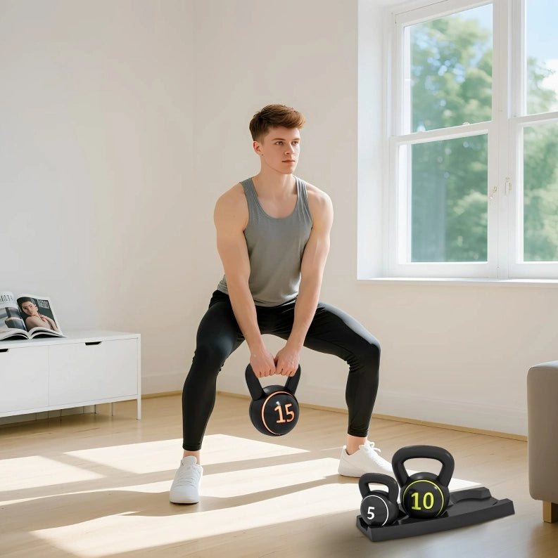 Set 3 kettlebell ULEVR da 2,2 kg, 4,5 kg e 6,8 kg con rivestimento in plastica nero e base piatta