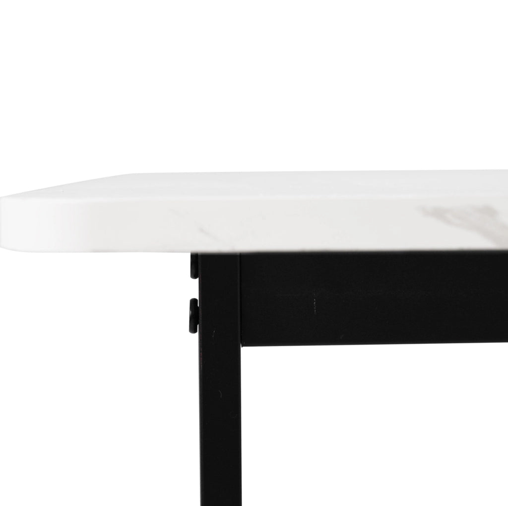 Set tavolo da pranzo 140x80 cm con 4 sedie in velluto nero; piano MDF bianco effetto marmo