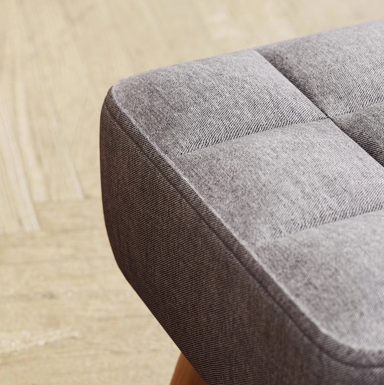 Sgabello imbottito grigio con gambe in legno