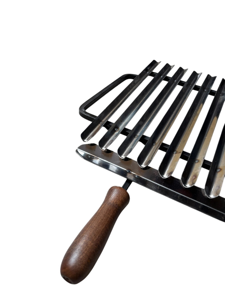 Griglia Scorrevole per Barbecue in Acciaio Inox, con Manici in Legno, Sistema Recupera Grassi, Made in Italy 67x35 cm