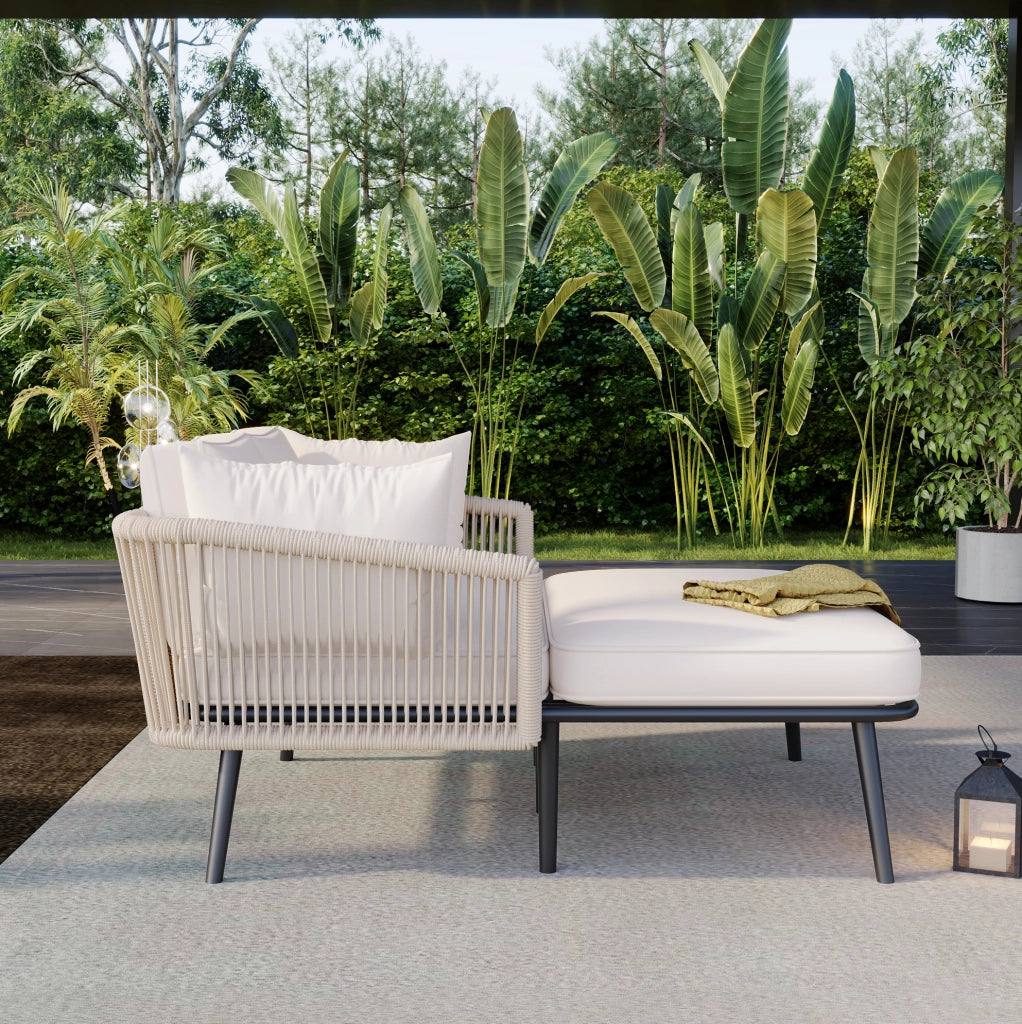 Lettino prendisole da giardino con 2 cuscini e 2 imbottiture beige HOMVRA