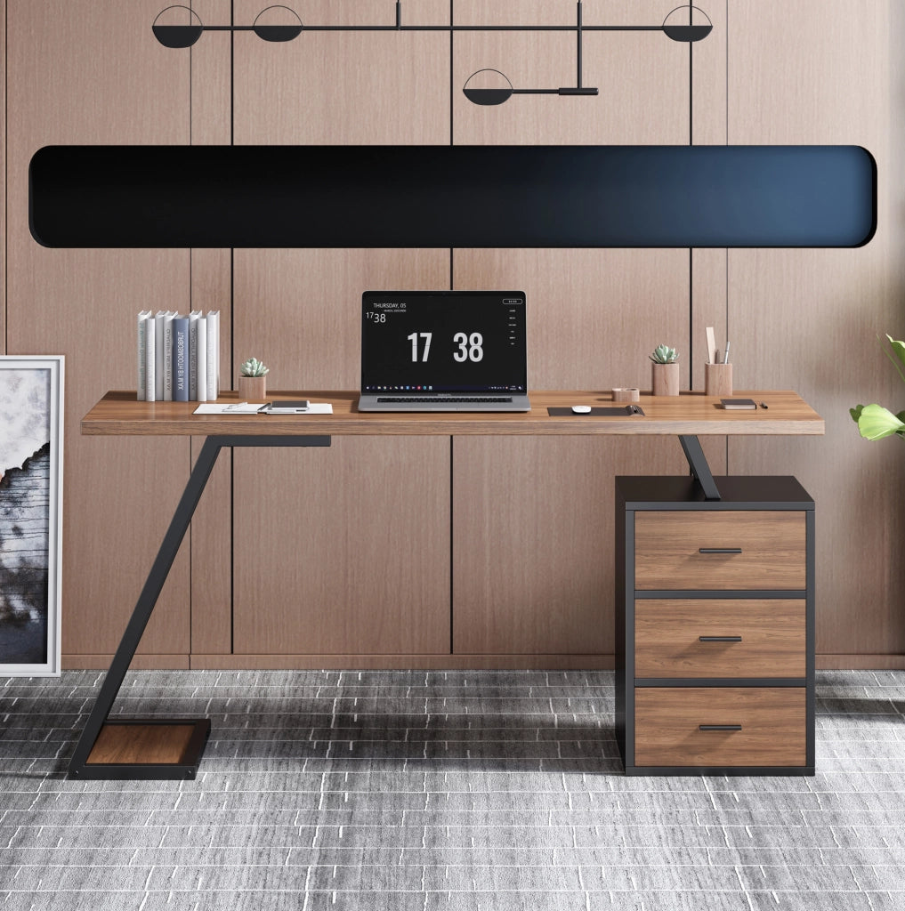 Scrivania da ufficio YEAVIO 138,5 cm con 3 cassetti e piano effetto legno