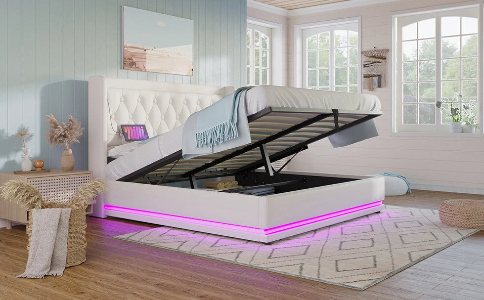 Letto matrimoniale imbottito 140x200 cm bianco in PU con contenitore idraulico, testiera con ricarica USB Tipo-C e illuminazione LED a 3 lati (senza materasso)