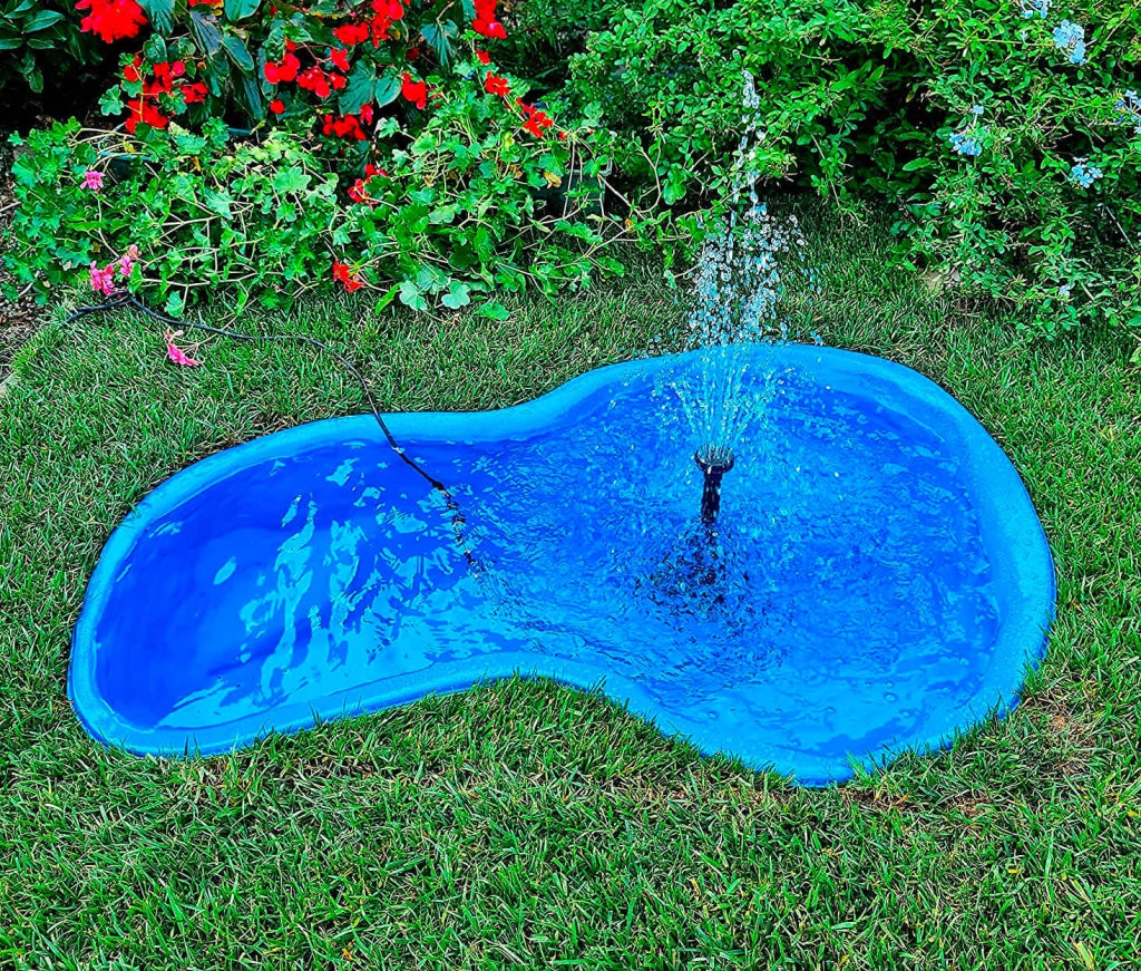 Laghetto Artificiale da Giardino 136x100x34 cm in Polietilene 220 Litri Azzurro