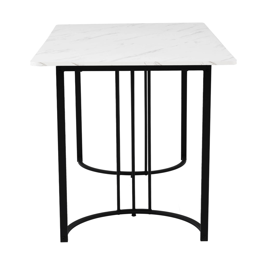 Tavolo da pranzo rettangolare 140x80 cm con piano in MDF effetto marmo e struttura in metallo regolabile, bianco/nero