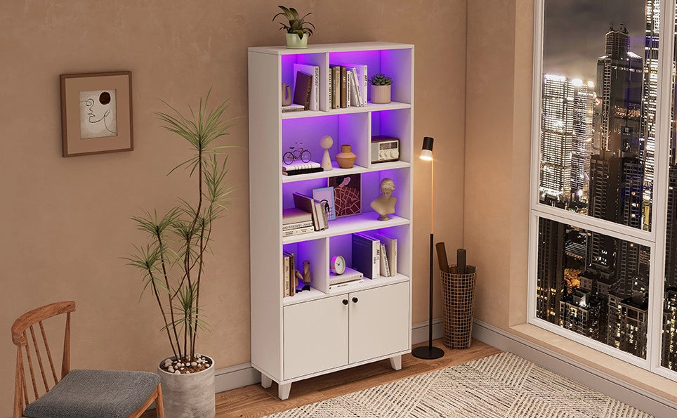 Libreria bianca 80x30x173 cm con ripiani multipli, gambe in legno massello, porte doppie e illuminazione LED con controllo app