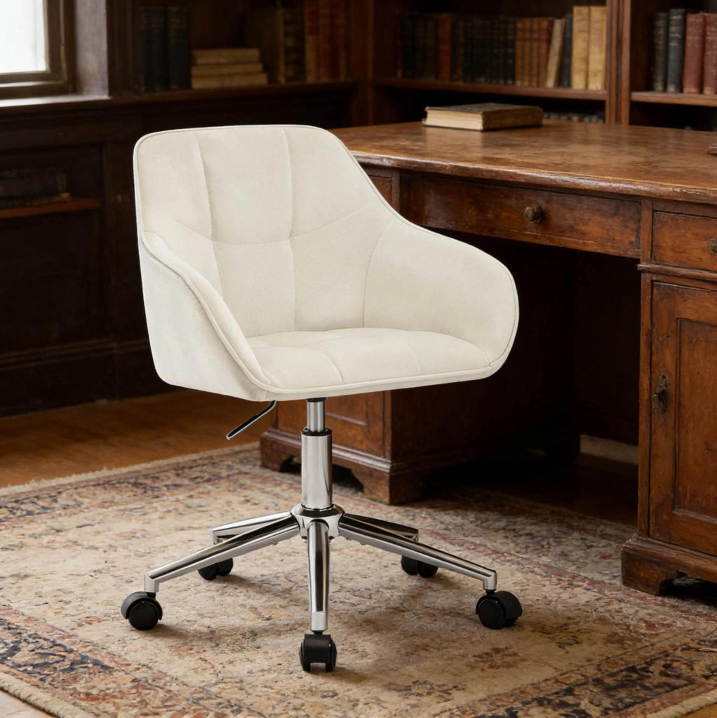 Sedia da ufficio ergonomica in velluto crema con braccioli e ruote