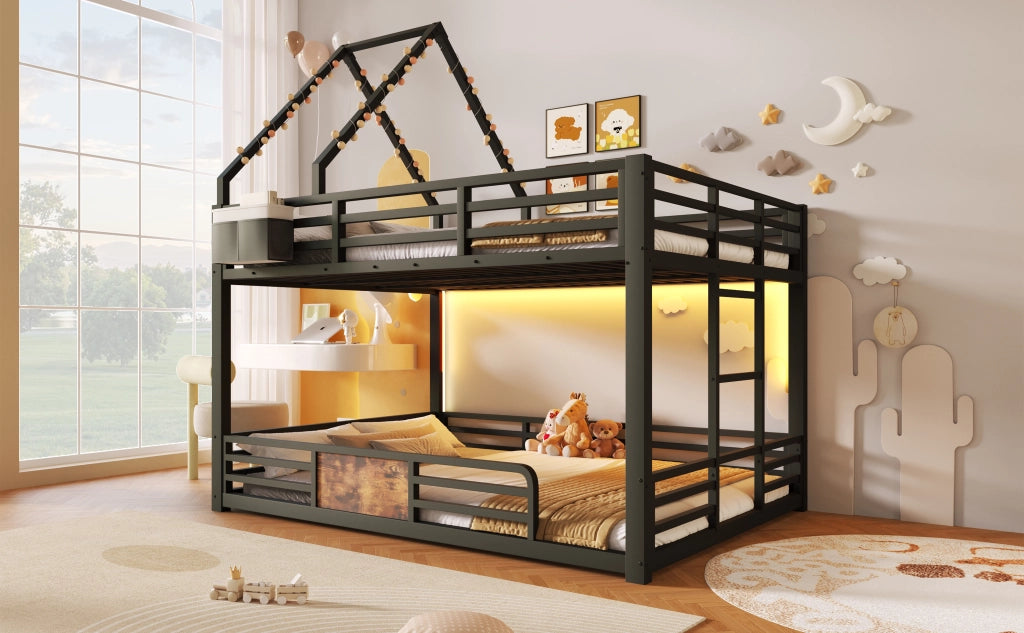 Letto a castello 140 × 200 cm con struttura a casetta; LED multicolore; tasche in tessuto e barriera nero