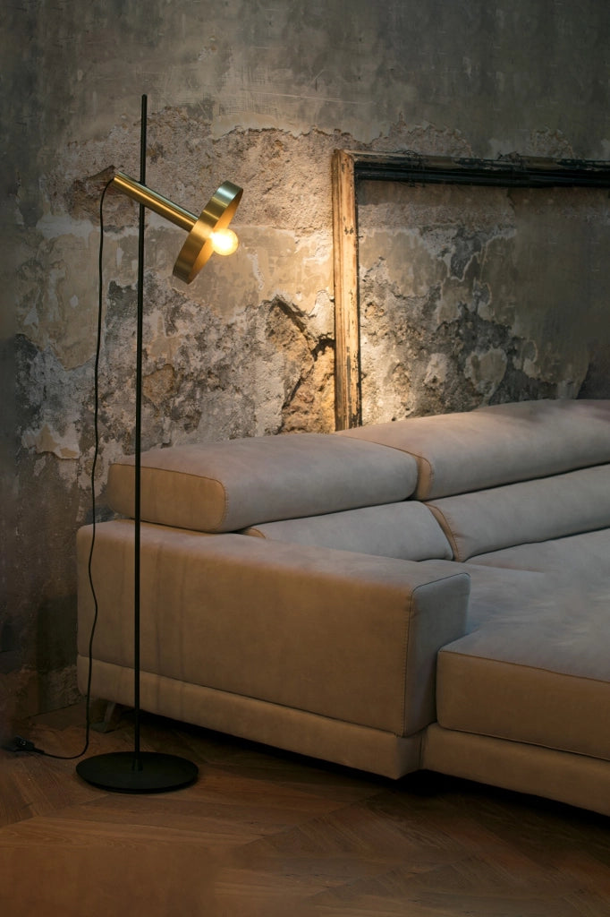 WHIZZ, Piantana per Interni, Faro Barcelona Colore: Oro