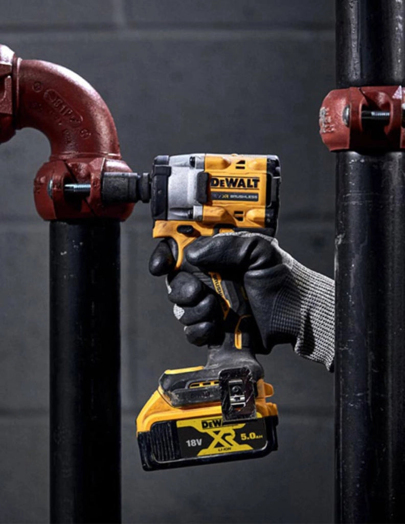 Avvitatore ad Impulsi DeWALT DCF921N (Solo corpo)