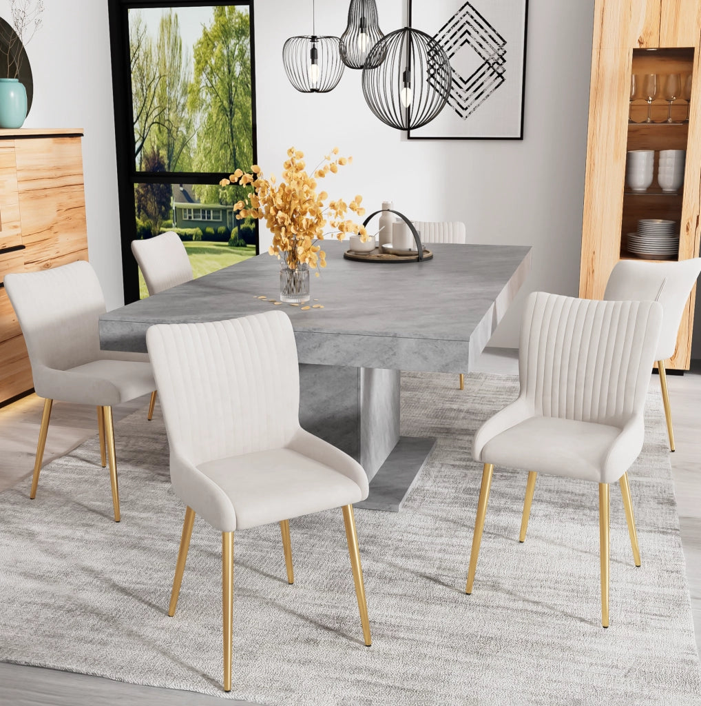 Set 4 sedie da pranzo in velluto beige con gambe in metallo dorato