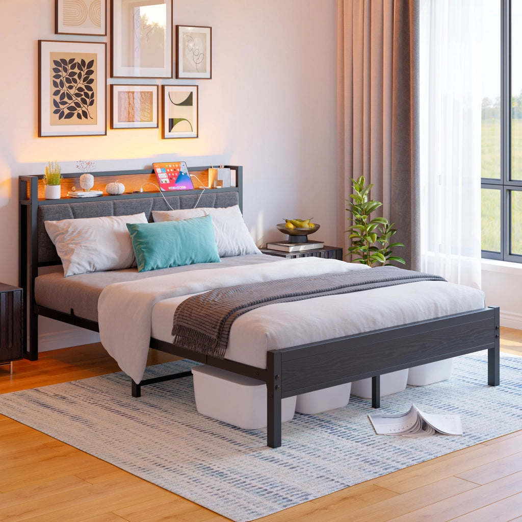 Letto matrimoniale a piattaforma 140 × 200 cm con LED testiera con vano MDF e metallo nero USB e presa