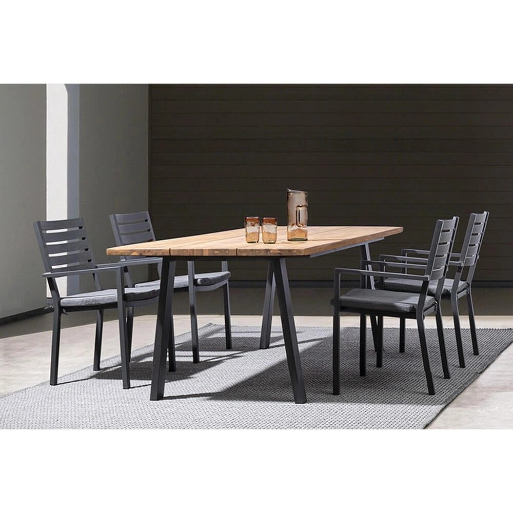 Set di 4 Sedie da Esterno in Alluminio con Braccioli e Cuscino - HEAVENLY