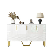 Sideboard lucido bianco, design geometrico, 4 ante, maniglie e piedi in metallo, 140x40x80 cm
