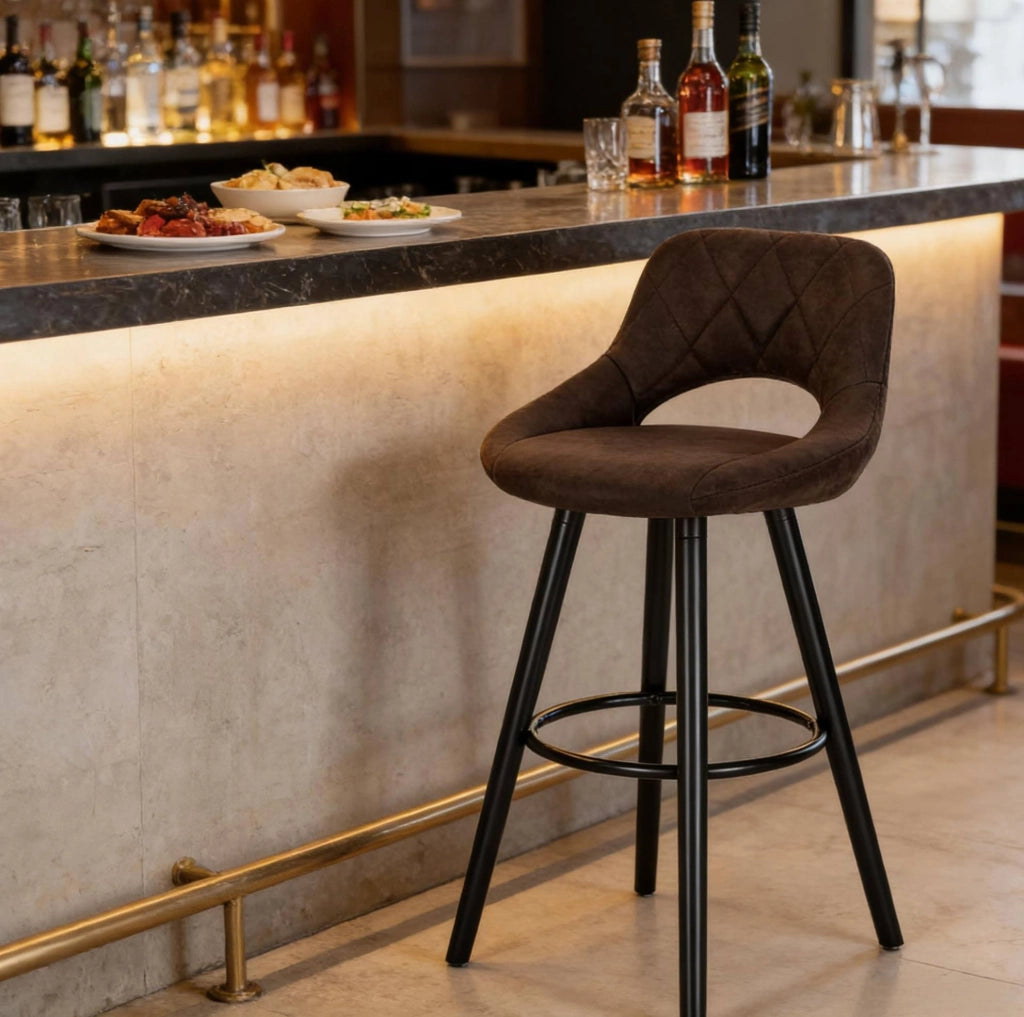 Sgabello da bar marrone scuro in tessuto e legno massello