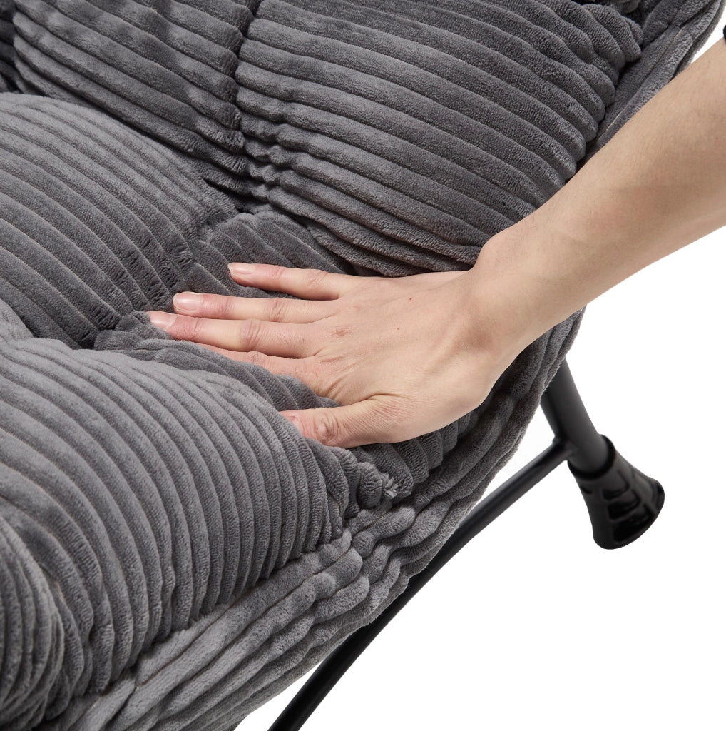 Poltrona relax grigia con poggiapiedi; braccioli e tasca laterale in acciaio