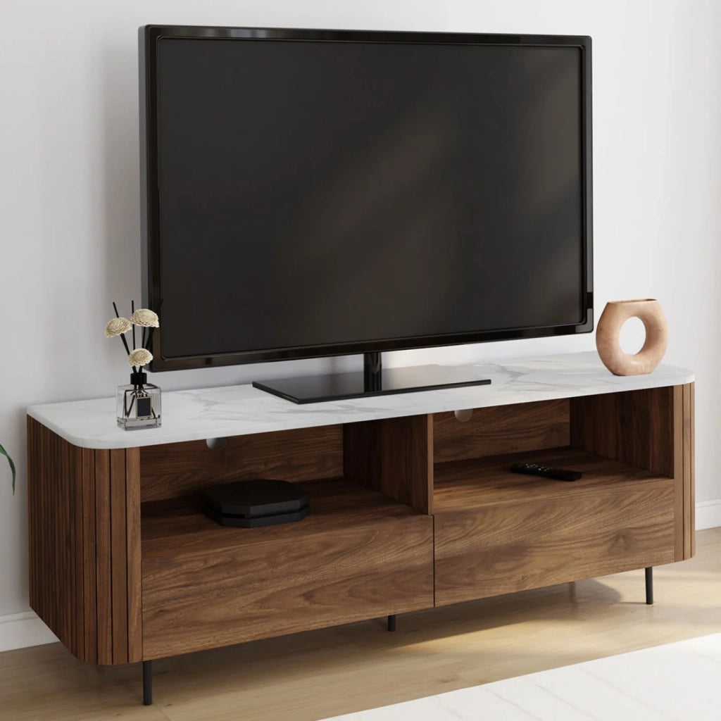 IDMarket - 140 cm MARLA mobile TV effetto doghe in noce con 2 cassetti e piano in marmo bianco ALASKA