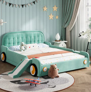 Letto per bambini a forma di auto con scivolo e scala 140x200 cm in velluto blu verde