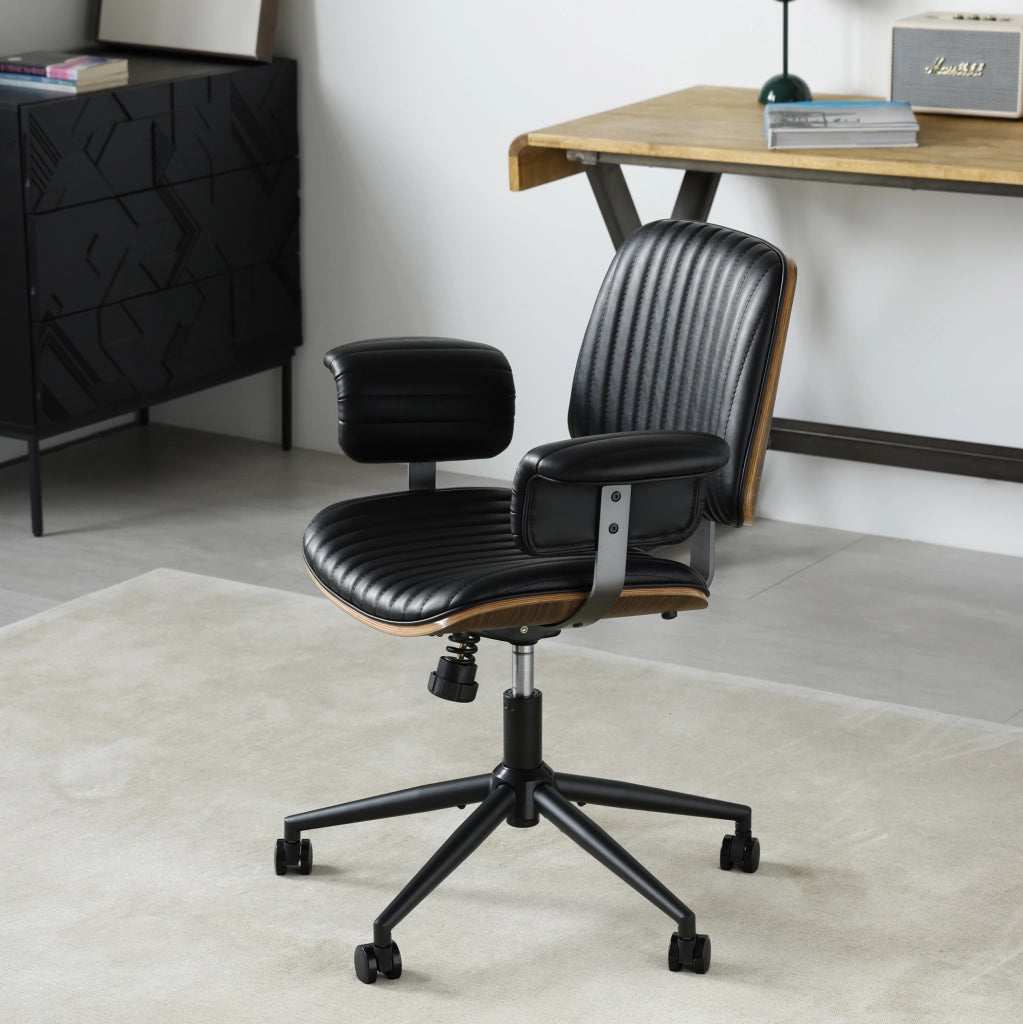 Sedia da ufficio 73x59x87 cm in similpelle nera, girevole e regolabile –