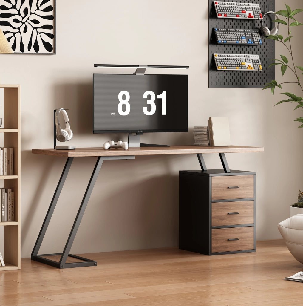 Scrivania con contenitore regolabile e supporto PC, 135,5 cm
