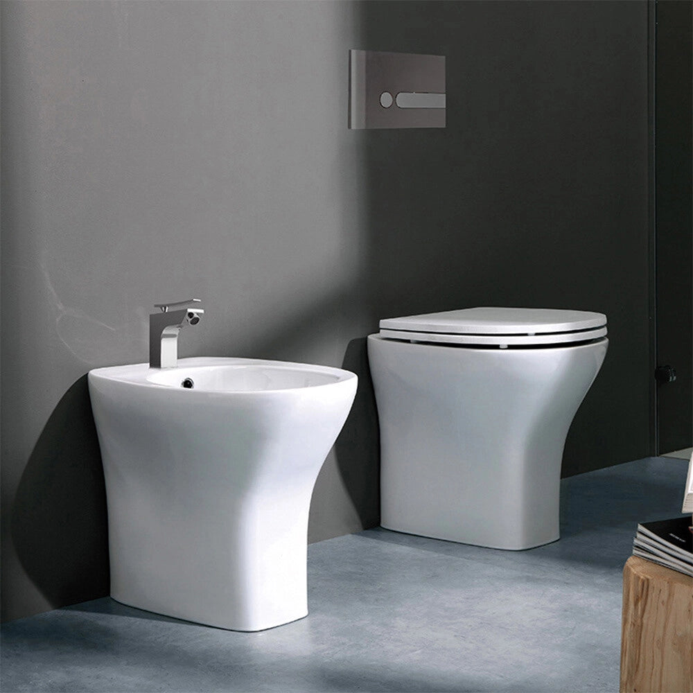 Wc filomuro in ceramica bianco h 47 con scarico universale Evolution Sanitosco