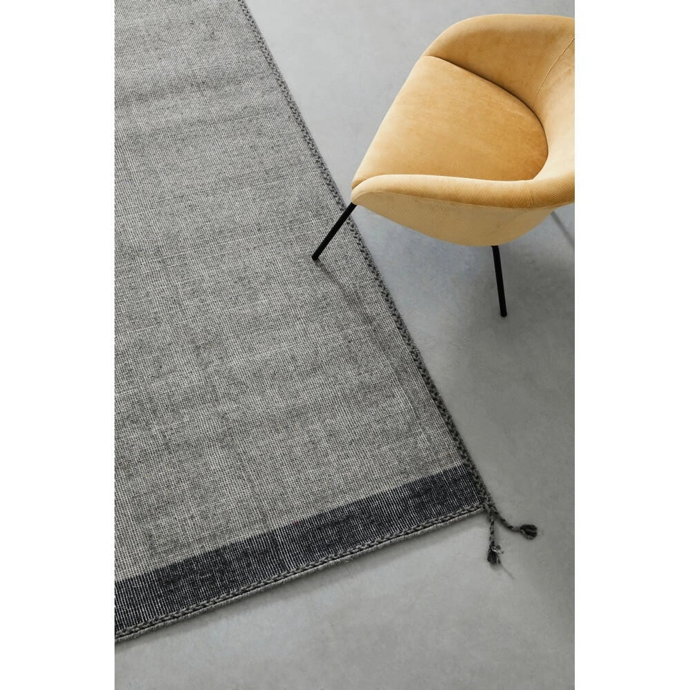 Tappeto in lana tessuto a mano con nappe stile etnico - COOPER