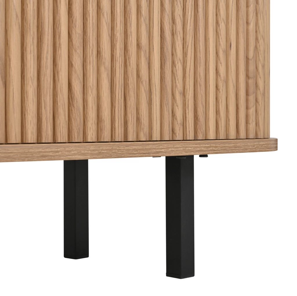 Mobile TV 190x35x45 cm con 2 ante scorrevoli e anta a griglia color rovere HOMVRA