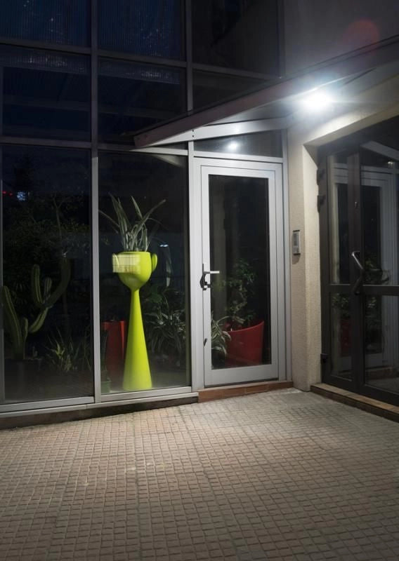 Applique esterna LED 9W orientabile grigio scuro IP54