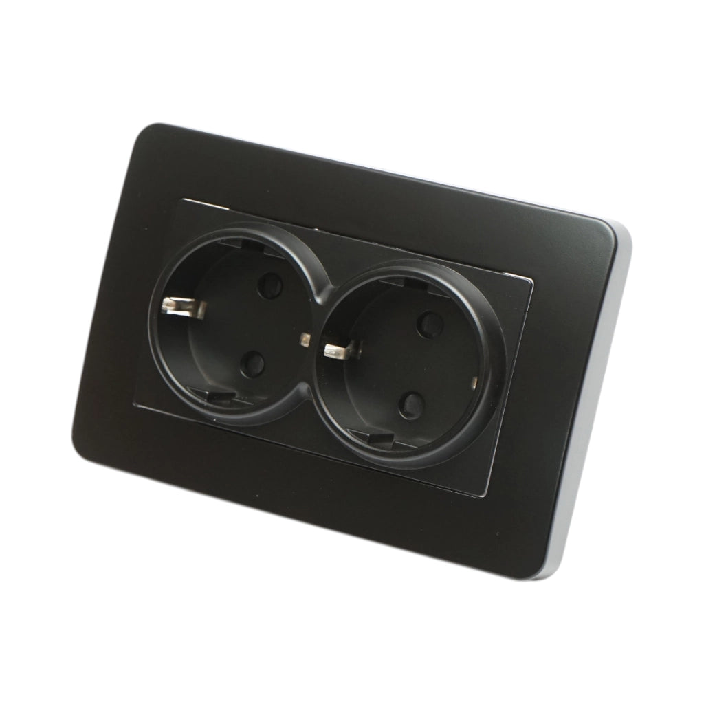 Doppia presa schuko nera da incasso 220V, 16A, PC 83x150mm