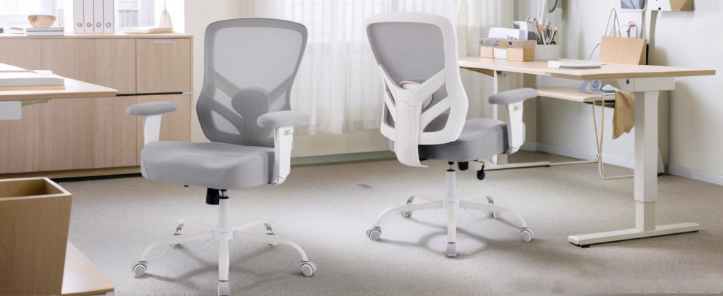 Sedia da ufficio ergonomica in tessuto e rete; grigia; con supporto lombare regolabile