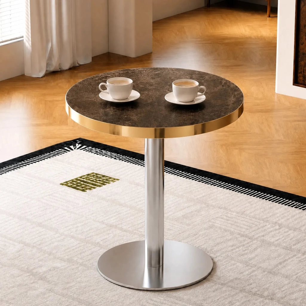 Tavolino rotondo moderno con struttura in acciaio inox dorato e piano effetto marmo UV, base stabile per soggiorno