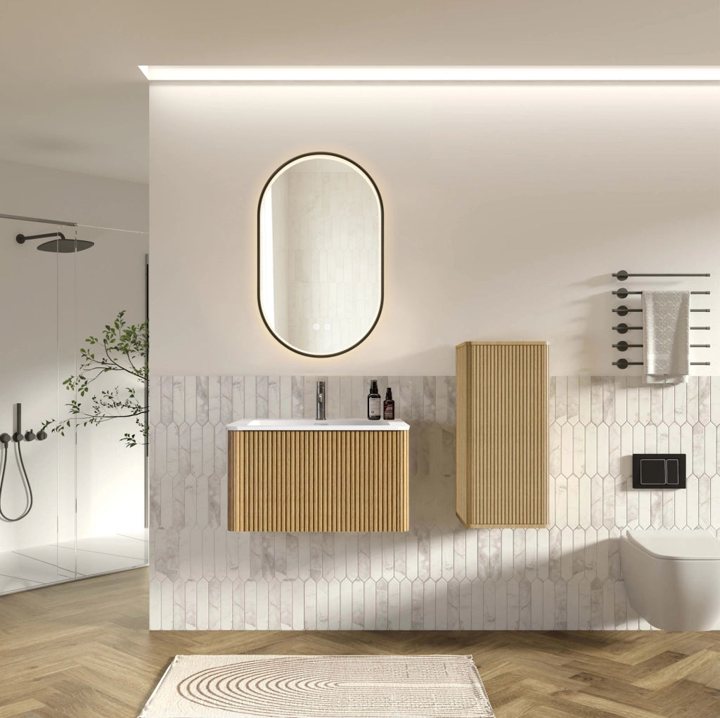 Set mobili bagno sospeso 80 cm con lavabo in pietra sintetica, mobile laterale rovere, specchio LED regolabile con cornice nera