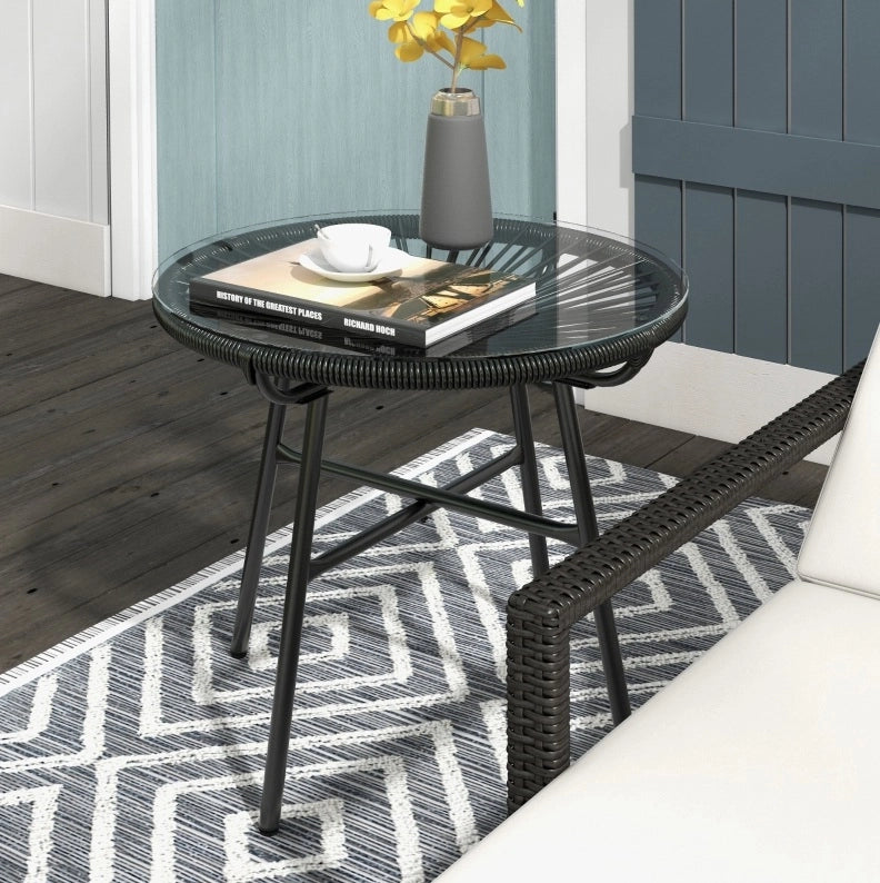 Tavolino da esterno in stile boho 50x50x50 cm in PE-rattan con piano in vetro temprato nero