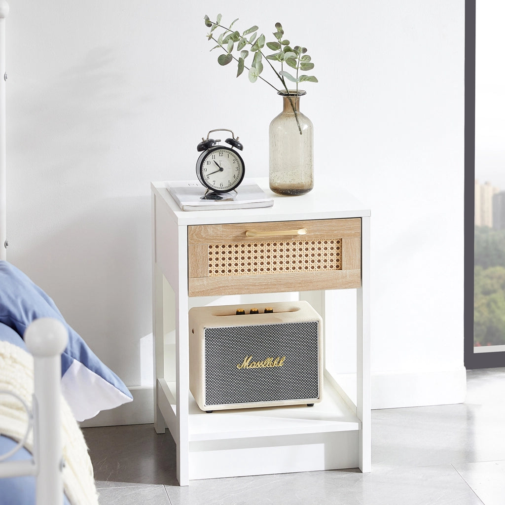 Comodino con cassetto e finitura effetto rattan in MDF bianco e naturale per camera da letto 40 × 40 × 55 cm