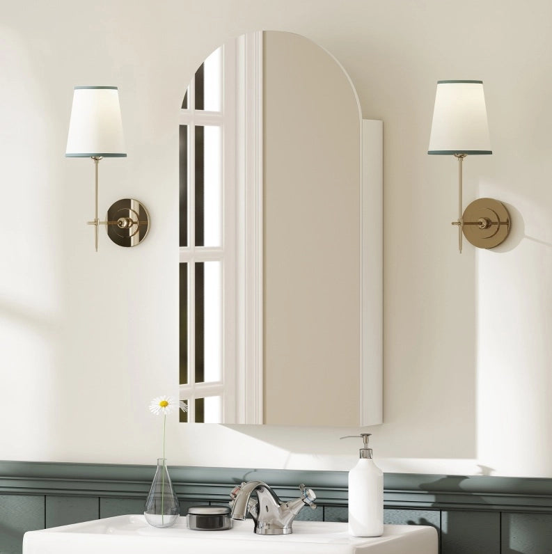 Specchiera da bagno bianca con mensole in vetro regolabili e specchio ad arco senza cornice