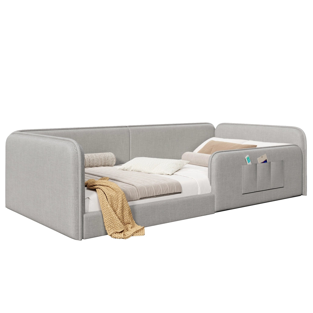 Letto per bambini 90x200 cm imbottito con tasche laterali e bordo di sicurezza; MDF e lino grigio