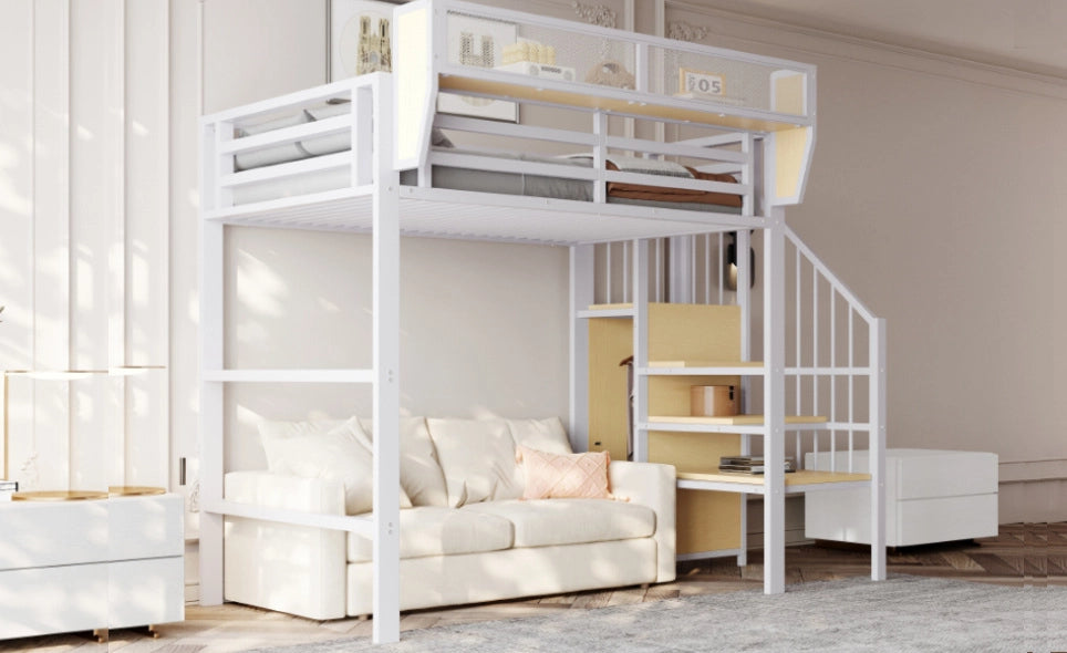 Letto a castello in metallo 90x200 con scala di sicurezza e ripiano modulabile, colore bianco