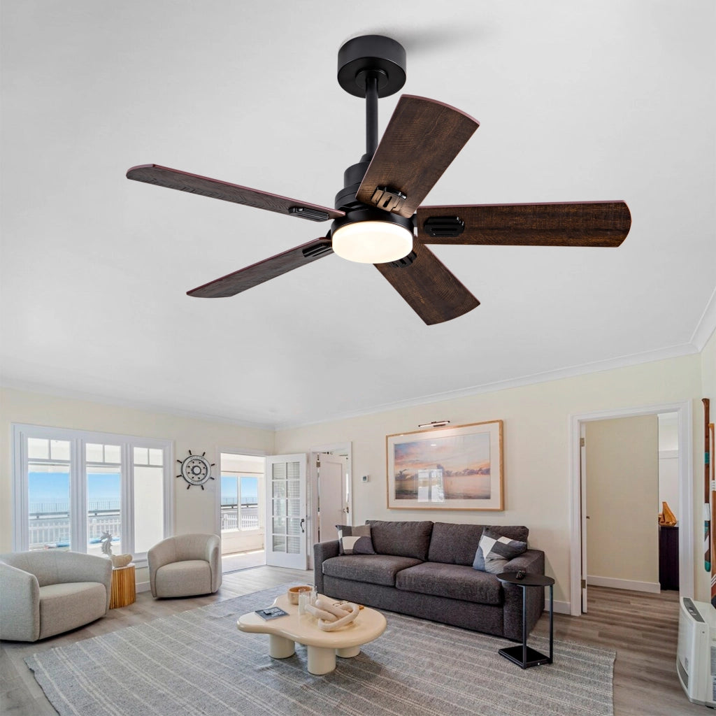 Ventilatore da soffitto con luce e telecomando; 107 cm; 5 pale e 6 velocità; LED dimmerabile; metallo e legno; nero e noce scuro