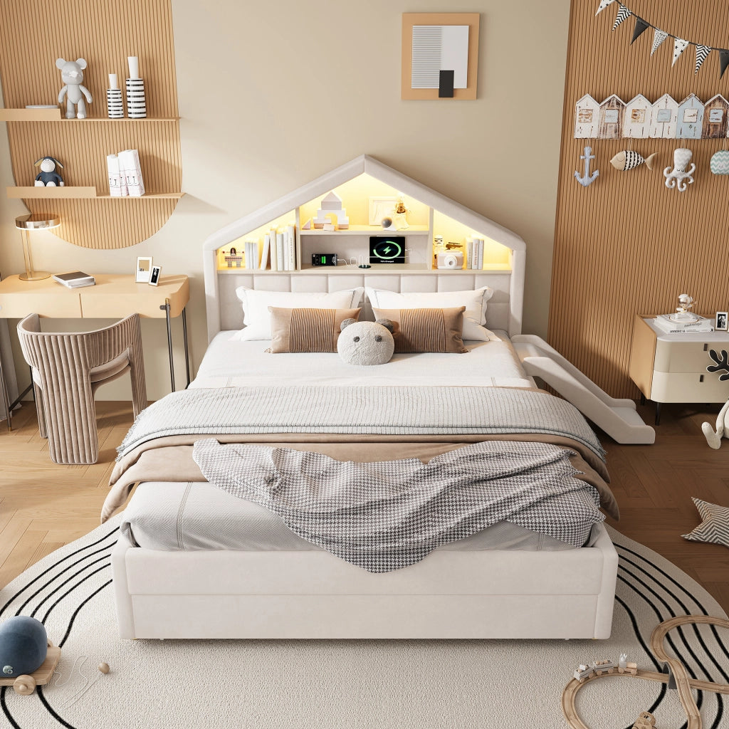Letto per bambini 140x200 cm con scivolo; imbottito in velluto beige; testiera a casetta e cassetto per cameretta