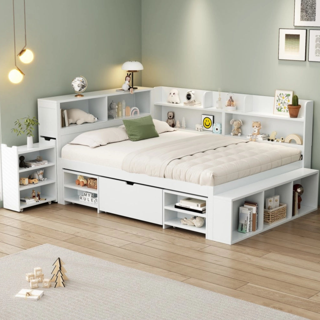 Letto bambino multifunzione 140x190 cm con cassetti; ripiani e rete a doghe; compensato; bianco