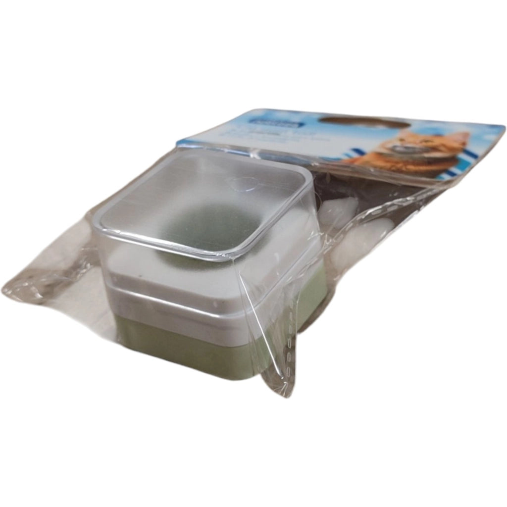 DISPENSER CON PALLINA DI ERBA GATTA