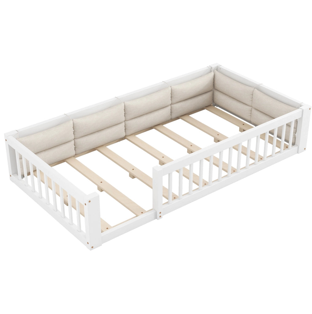 Letto a piattaforma 90x200 cm con sponde laterali e cuscini in legno di pino e MDF bianco