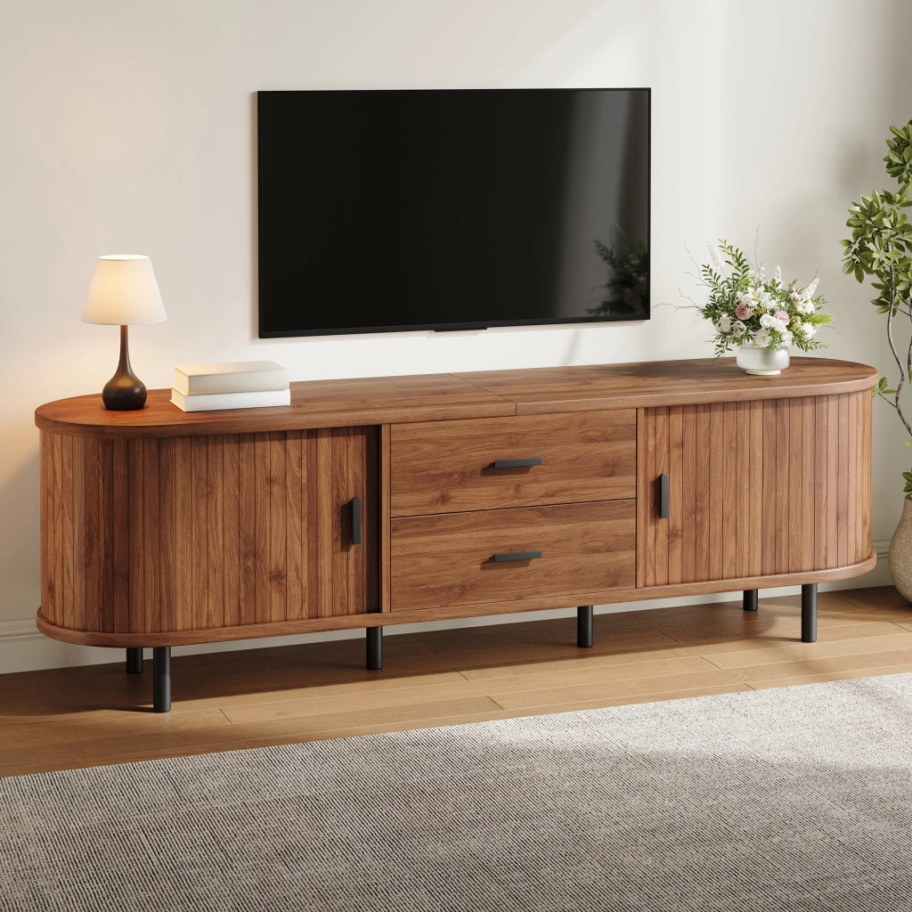 Mobile TV 150x40x55 cm con ante scorrevoli; 2 cassetti e ripiani; struttura MDF e pannello truciolare noce