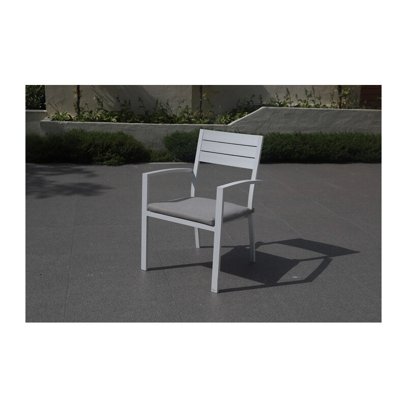 POLTRONA IN ALLUMINIO BIANCO CON CUSCINO- 1,0 pz