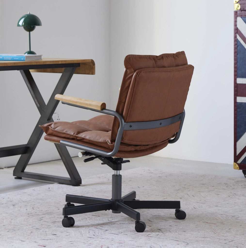 Sedia da ufficio ergonomica regolabile e girevole in pelle; marrone