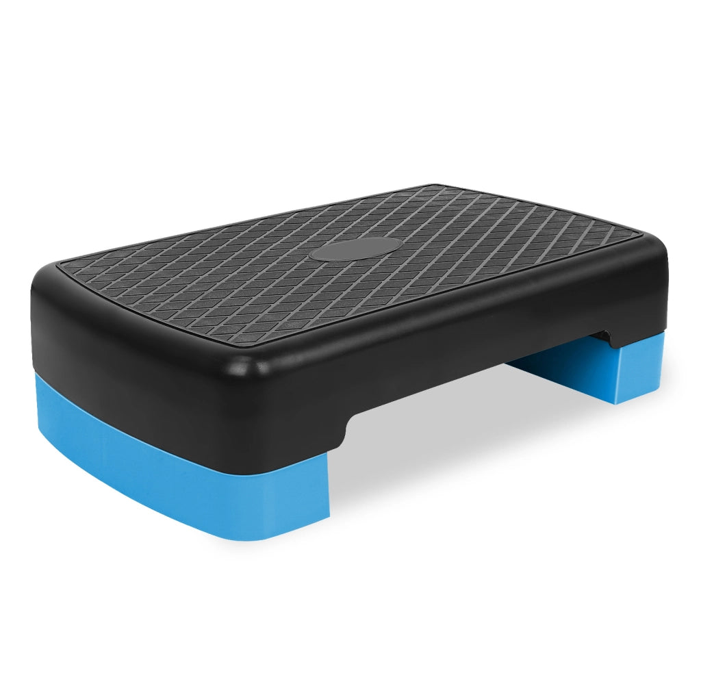 Step aerobico regolabile 45,72×27,94×10,16 cm in polietilene nero e blu
