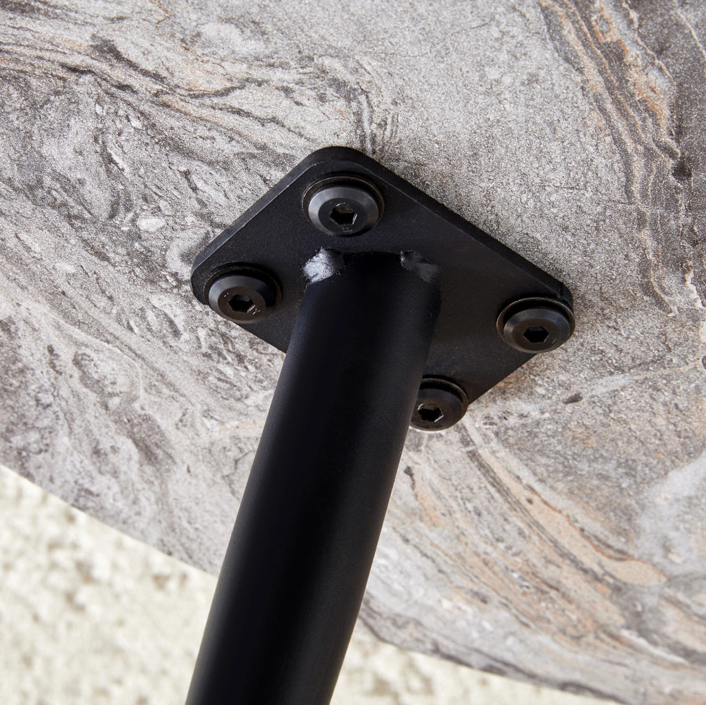 Tavolino da salotto rotondo Ø 70 cm effetto marmo grigio con gambe in metallo nere HOMVRA