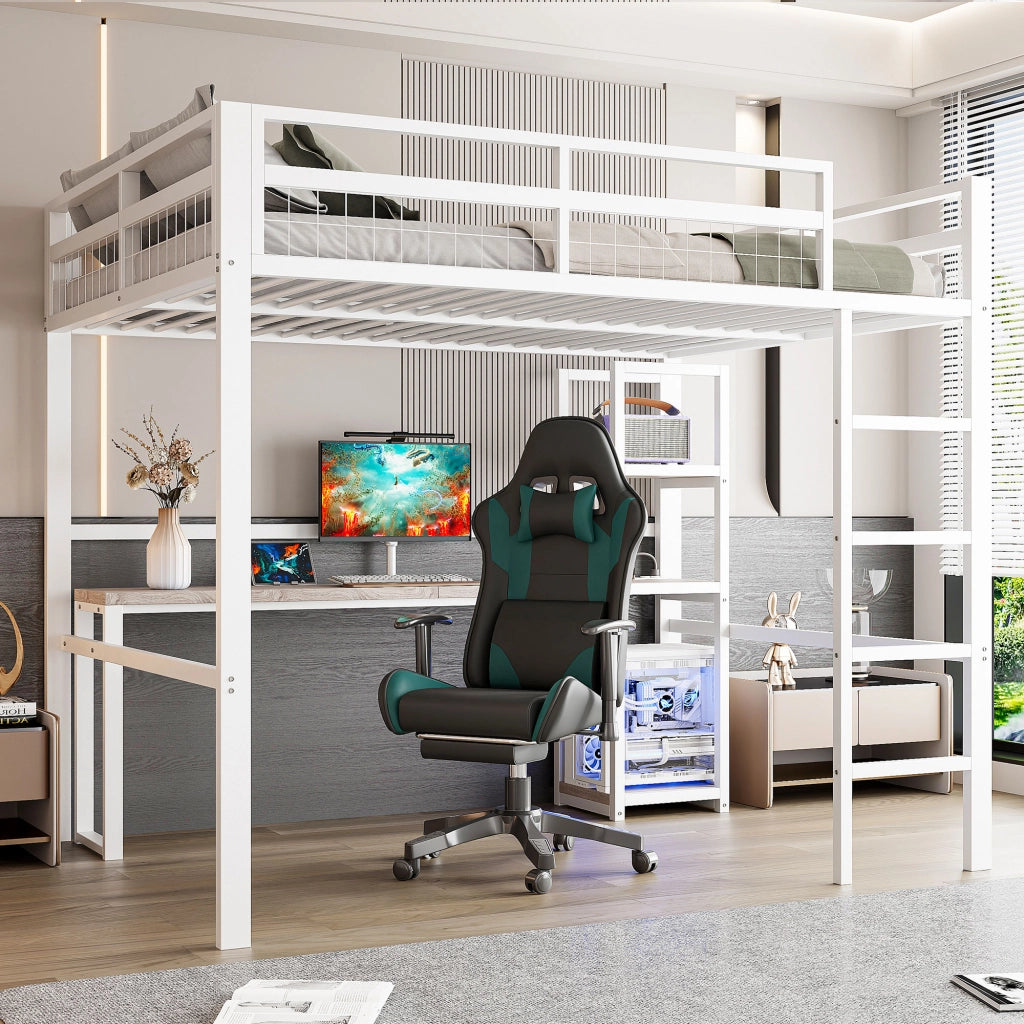 Letto a soppalco 140 × 200 cm con scrivania prese USB e type-c in metallo bianco ripiani scala e sponde